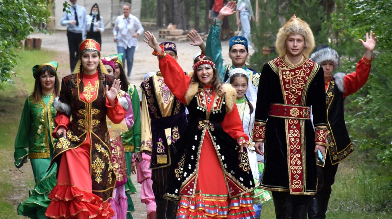 С 21 июня по 23 июня в Сургуте состоится XII Международный фестиваль ремесел коренных народов мира «Югра»